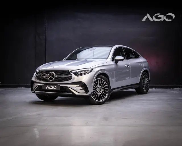 Carro Mercedes-Benz GLC 300  2025 AMG Line Coupe 4M 2.0 TB Aut.