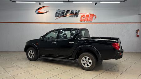 L200 Triton Sport L 200 Triton HPE 4x4 3.2 (aut) (cab. dupla)