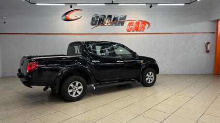 L200 Triton Sport L 200 Triton HPE 4x4 3.2 (aut) (cab. dupla)