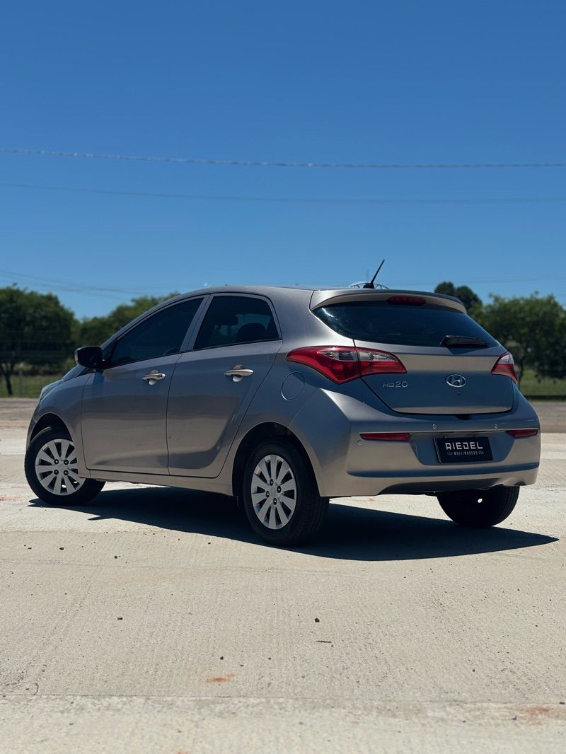 Hyundai HB20