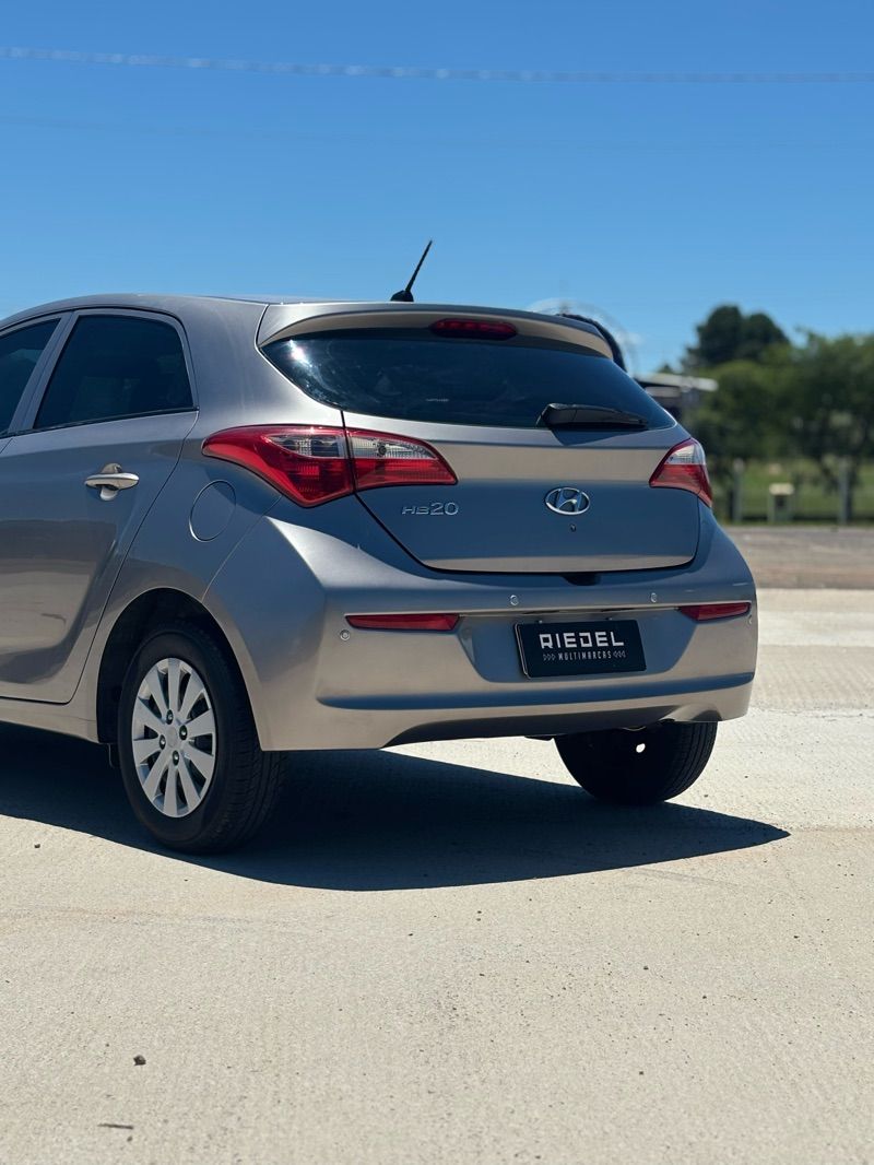 Hyundai HB20