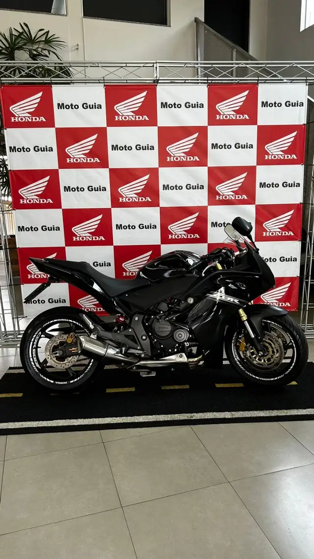 Moto Honda CBR 600 2012 F (Standard)