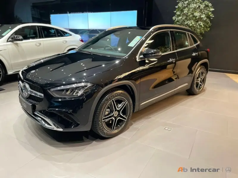 Mercedes-Benz GLA 200 Progressive
