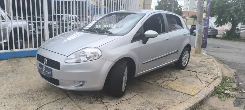 Fiat Punto Attractive 1.4 (Flex)