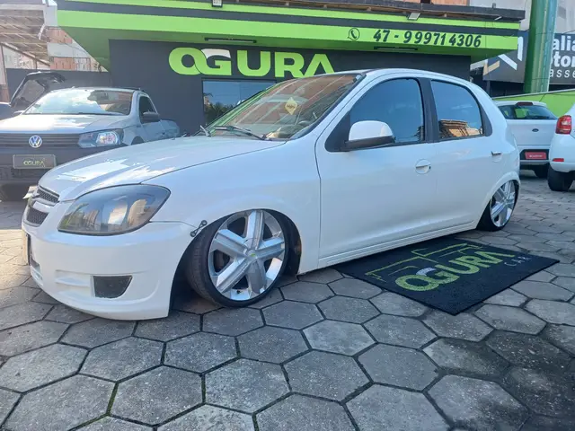 Carro Chevrolet Celta 2015 LT 1.0 (Flex)