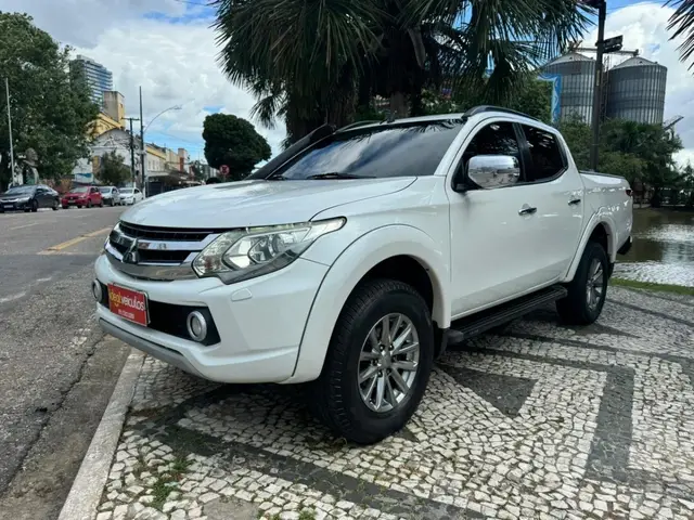 Carro Mitsubishi L200 Triton Sport 2019 Sport 2.4 DID-H HPE-S Top 4WD (Aut)