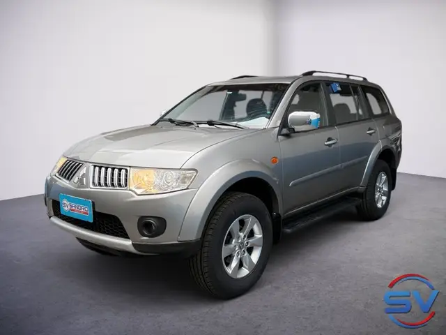 Carro Mitsubishi Pajero Dakar 2012 3.2 4WD (Aut)