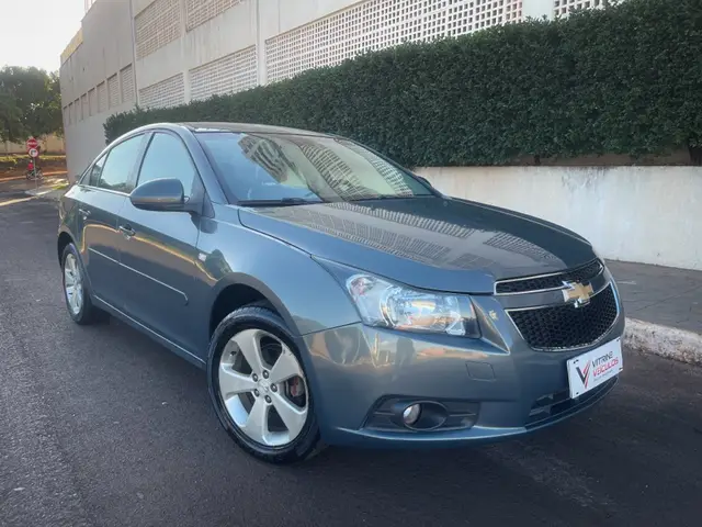 Carro Chevrolet Cruze 2013 LT 1.8 16V Ecotec (Flex)