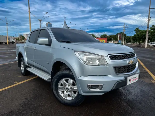 Carro Chevrolet S10 Cabine Dupla 2013 S10 LS 2.4 4x2 (Cab Dupla) (Flex)