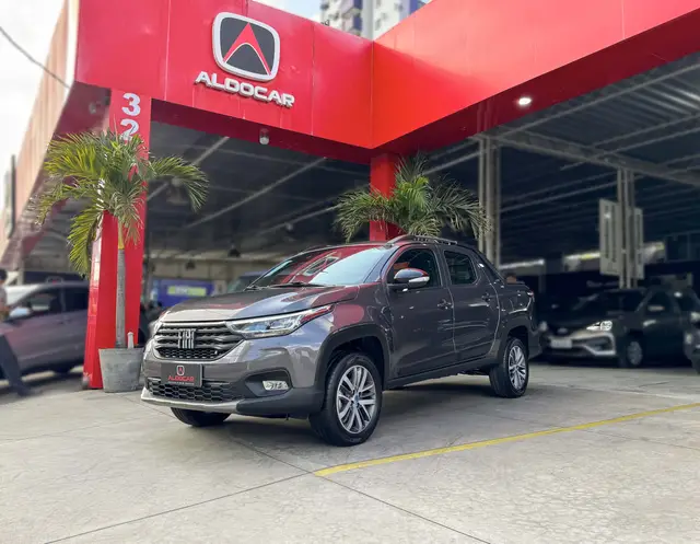 Carro Fiat Strada 2024 Volcano 1.3 Flex 8V CD Aut.