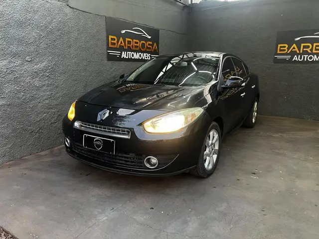 Carro Renault Fluence 2011 2.0 16V Privilege (Aut) (Flex)