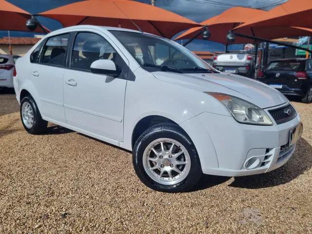 Carro Ford Fiesta Sedan 2009 1.6 (Flex)