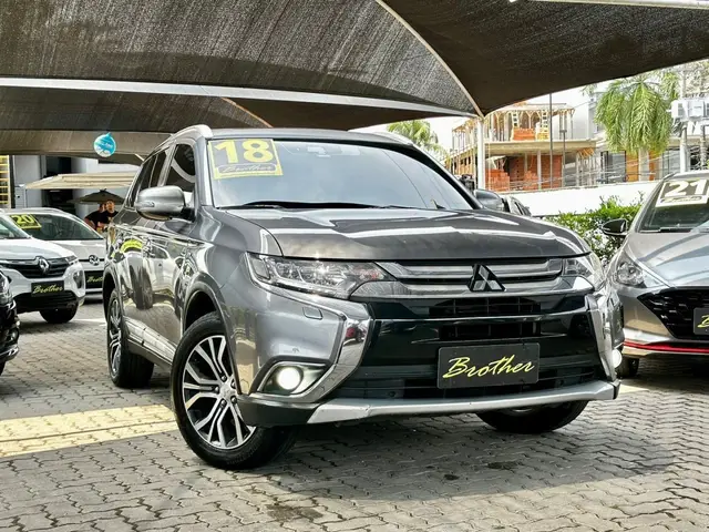 Carro Mitsubishi Outlander 2018 3.0 V6 GT Top 4WD
