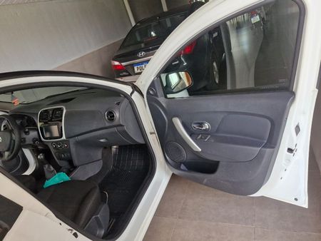 Sandero Expression 1.0 12V SCe (Flex)