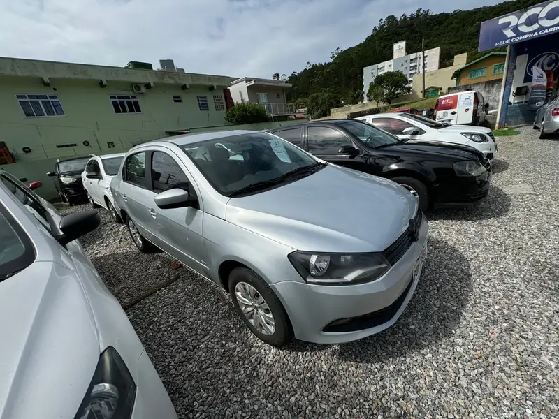 Volkswagen Voyage 1.6 VHT Highline (Flex)
