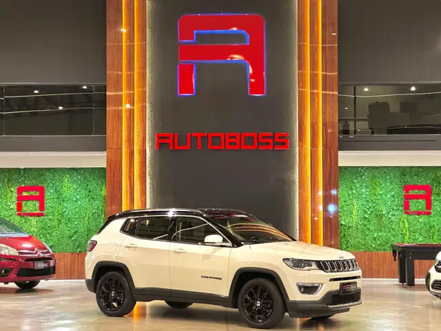 Carro Jeep Compass 2017 2.0 Limited (Aut) (Flex)