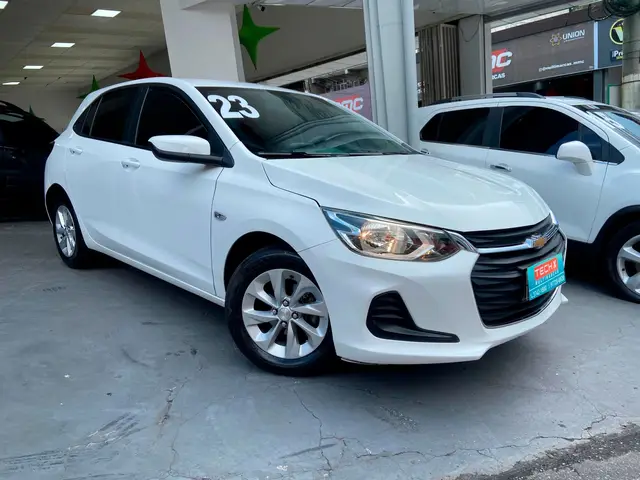 Carro Chevrolet Onix 2023 LT 1.0