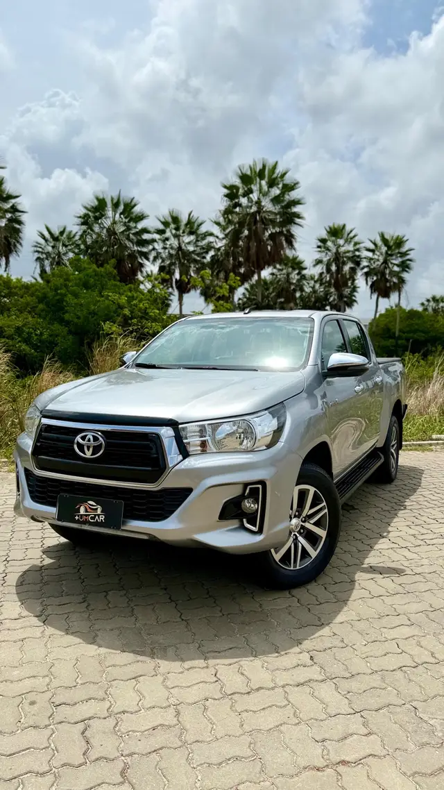 Carro Toyota Hilux Cabine Dupla 2019 Hilux 2.8 TDI SRV CD 4x4 (Aut)