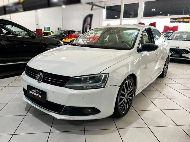 Carro Volkswagen Jetta 2013 2.0 Comfortline Tiptronic (Flex)