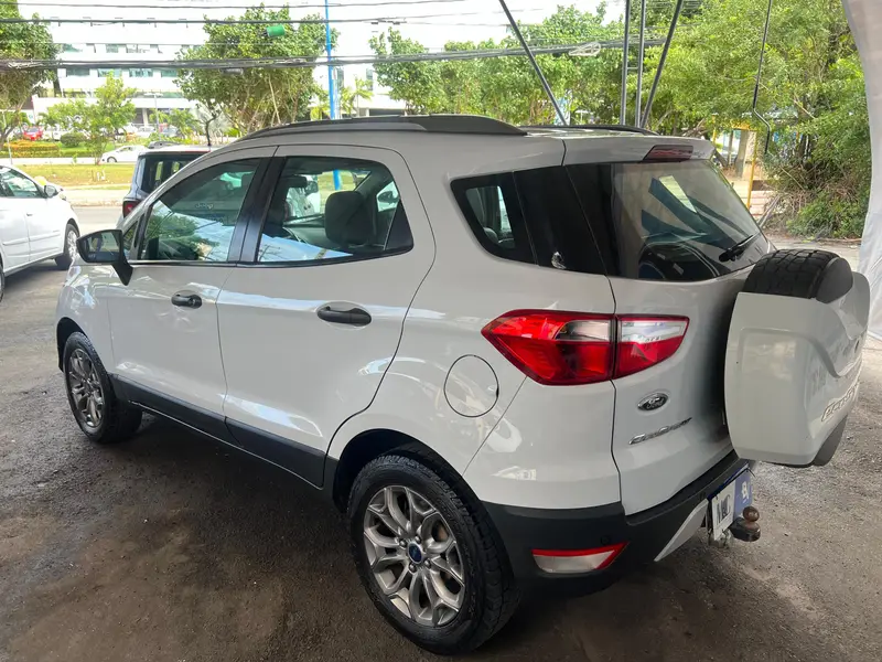 Ford EcoSport Ecosport Freestyle Powershift 1.6 (Flex)
