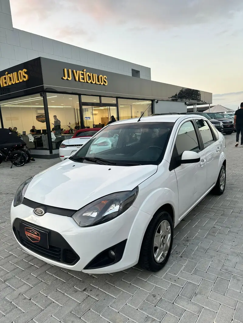 Ford Fiesta Sedan SE 1.6 Rocam (Flex)