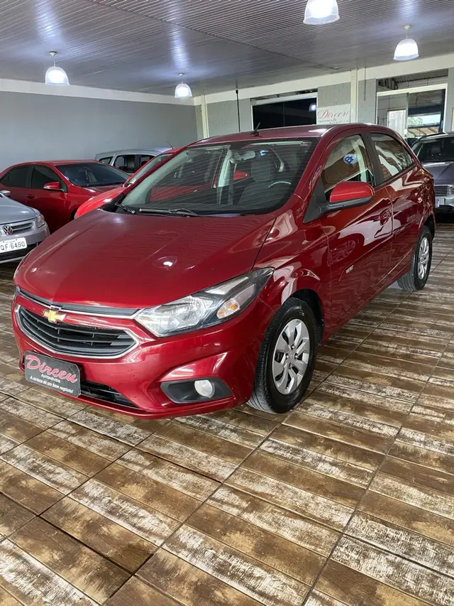 Carro Chevrolet Onix 2017 1.4 LT SPE/4 (Aut)