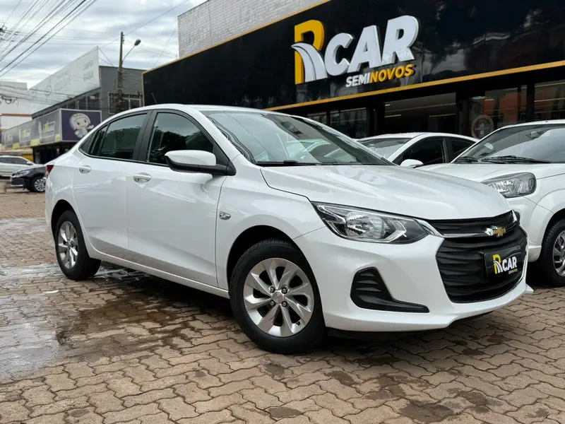 Chevrolet Onix Plus LT 1.0