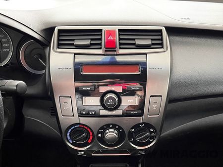 City LX 1.5 16V (flex)