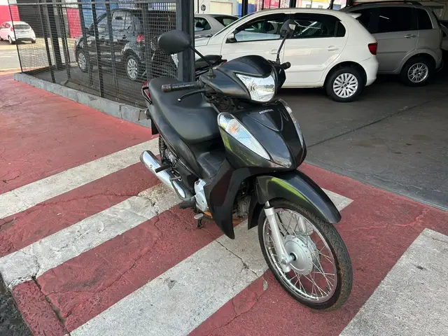 Carro Honda Biz 125i 2013 ES