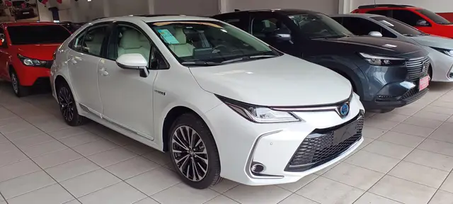 Carro Toyota Corolla 2024 Altis Hybrid Premium 1.8 Flex