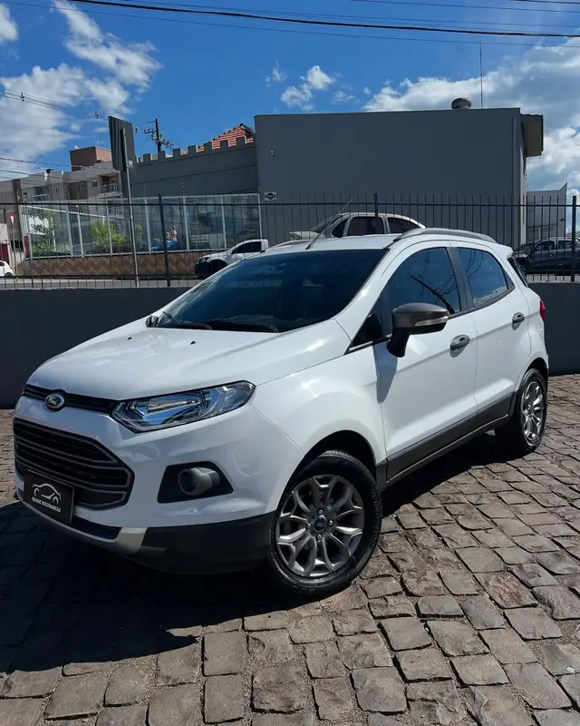 Carro Ford EcoSport 2015 Ecosport Freestyle 1.6 16V (Flex)