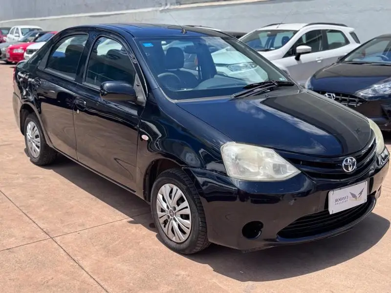 Toyota Etios Sedan XS 1.5 (Flex)