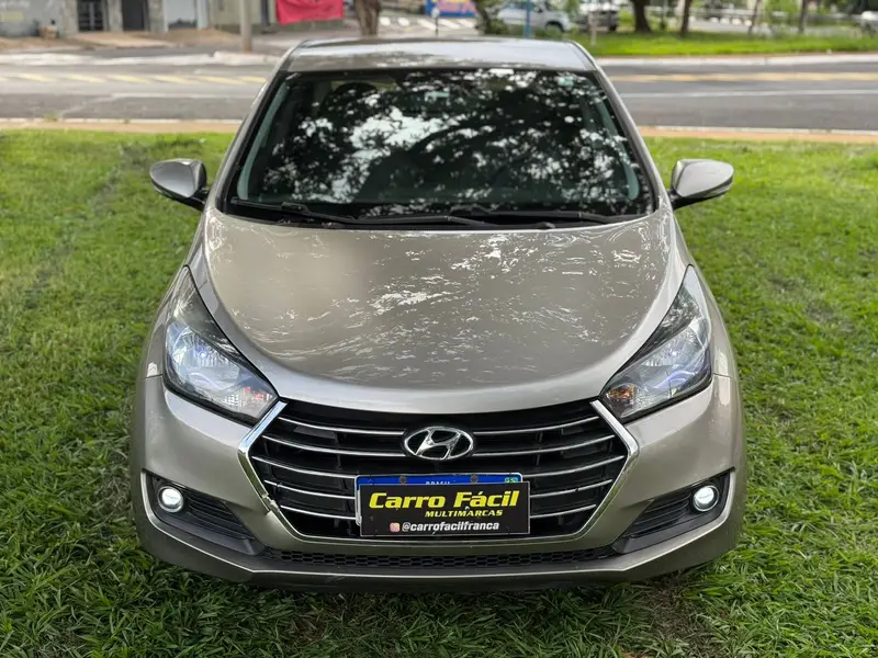 Hyundai HB20S 1.6 Comfort Plus blueMedia (Flex)