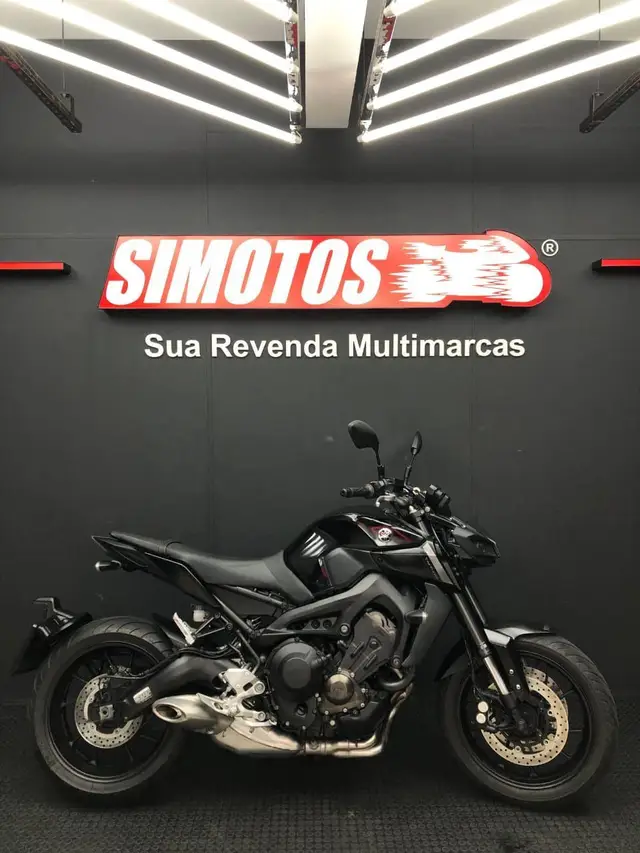 Carro Yamaha MT-09  2022 ABS