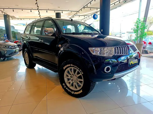 Carro Mitsubishi Pajero Dakar 2011 3.2 16V (aut.)