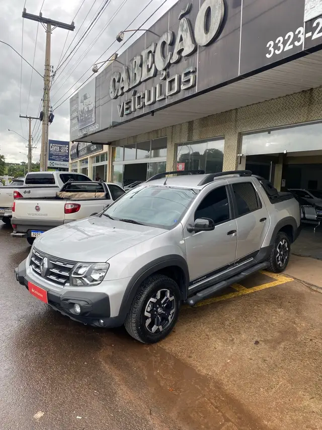 Carro Renault Oroch 2023 Outsider 1.3 TCe (Flex) (Aut.)