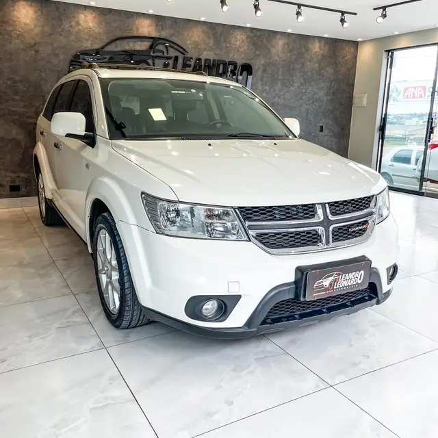 Carro Dodge Journey 2015 RT 3.6 V6 4WD