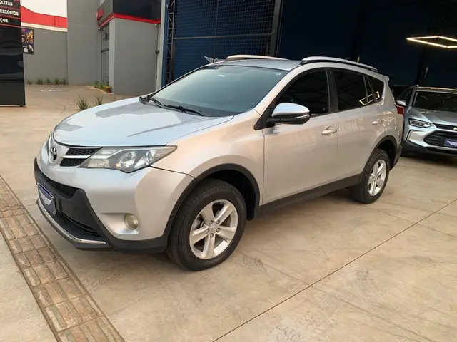 Carro Toyota RAV4 2014 2.0 4x4