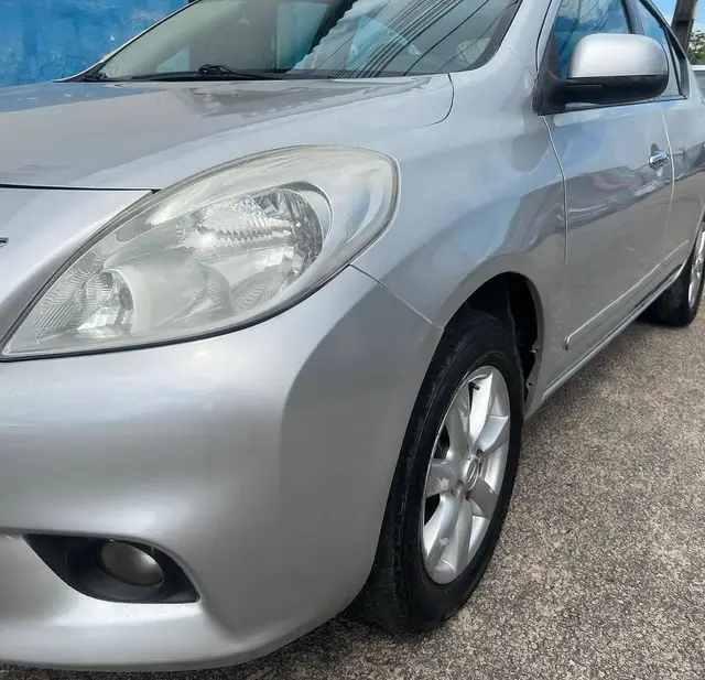 Carro Nissan Versa 2013 1.6 16V S (Flex)