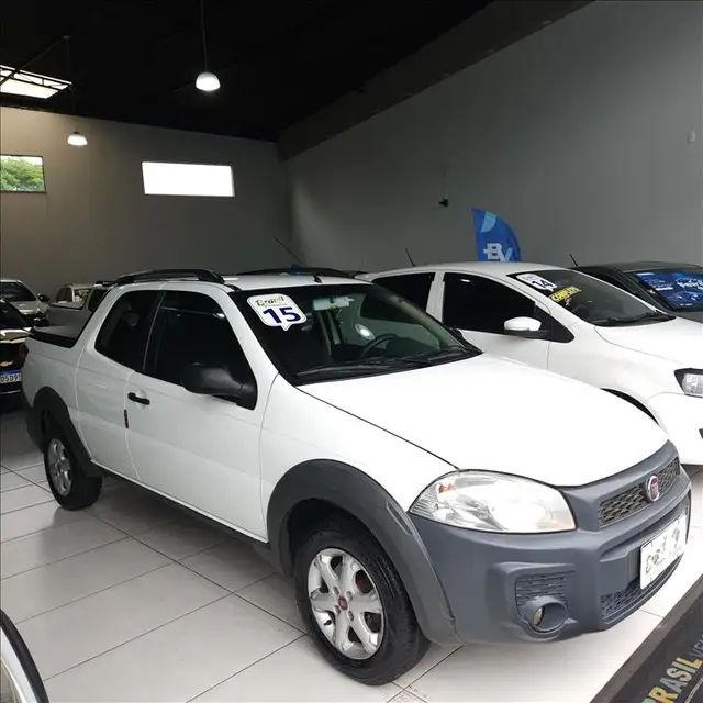 Carro Fiat Strada 2015 Working 1.4 (Flex) (Cabine Dupla)