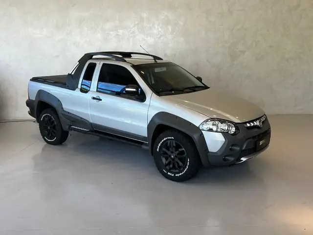 Carro Fiat Strada 2013 Adventure 1.8 16V (Flex) (Cabine Estendida)