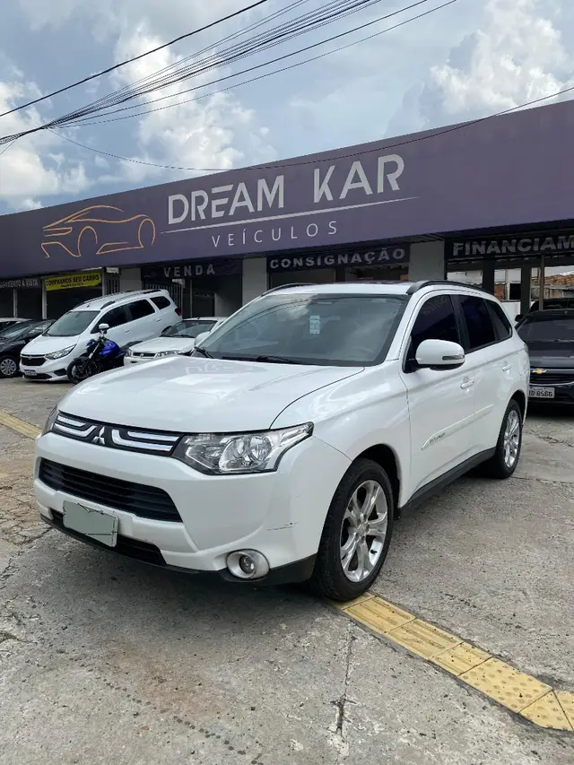 Carro Mitsubishi Outlander 2014 2.0 16V CVT