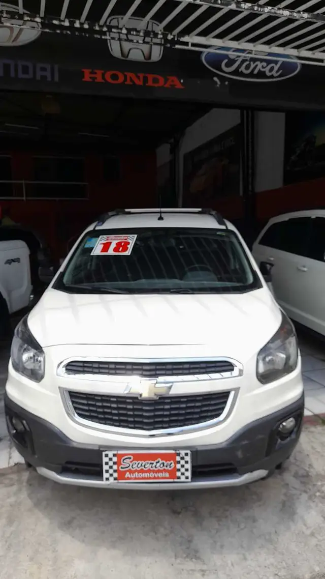 Carro Chevrolet Spin 2018 Activ 1.8 (Flex) (Aut)