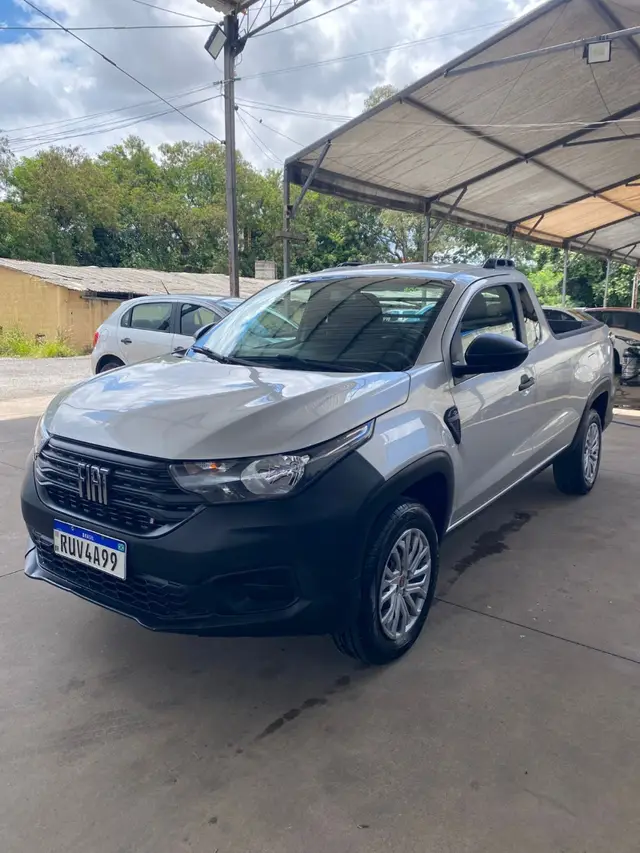 Carro Fiat Strada 2023 Endurance 1.4 Cabine Plus (Flex)