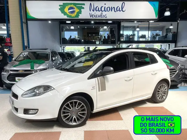 Carro Fiat Bravo 2013 Sporting 1.8 16V Dualogic (Flex)