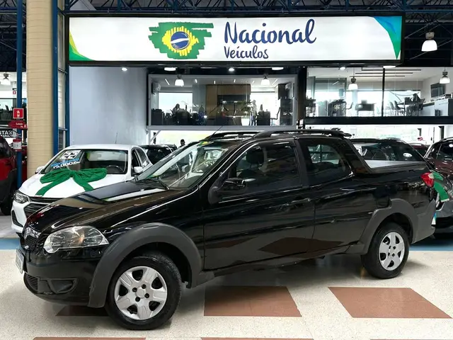 Carro Fiat Strada 2015 Trekking 1.6 16V (Flex) (Cabine Dupla)