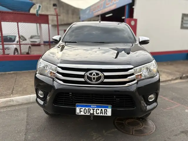 Carro Toyota Hilux Cabine Dupla 2018 Hilux 2.8 TDI SRV CD 4x4 (Aut)