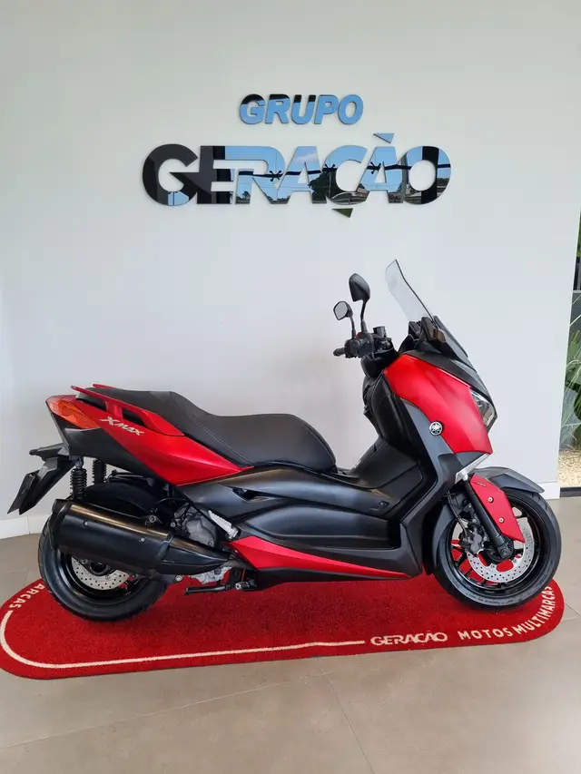 Moto Yamaha XMax 2022 250 (ABS)