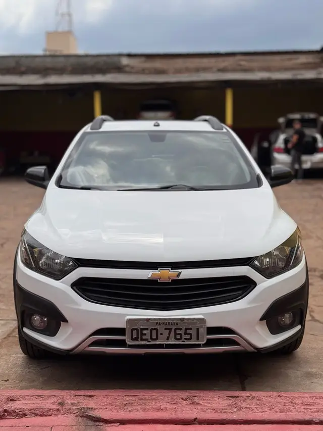 Carro Chevrolet Onix 2017 1.4 Activ SPE/4