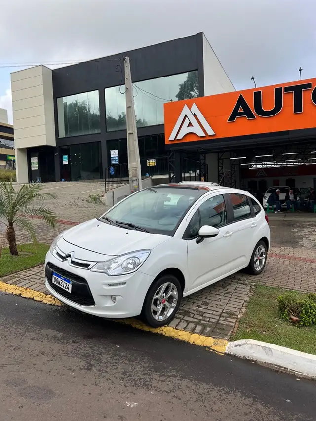 Carro Citroën C3 Picasso 2015 Tendance 1.5 8V (Flex)